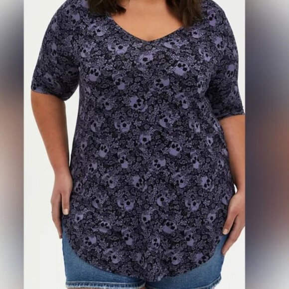 Torrid Curve Tops - Vintage Torrid Skulls and Flowers tunic